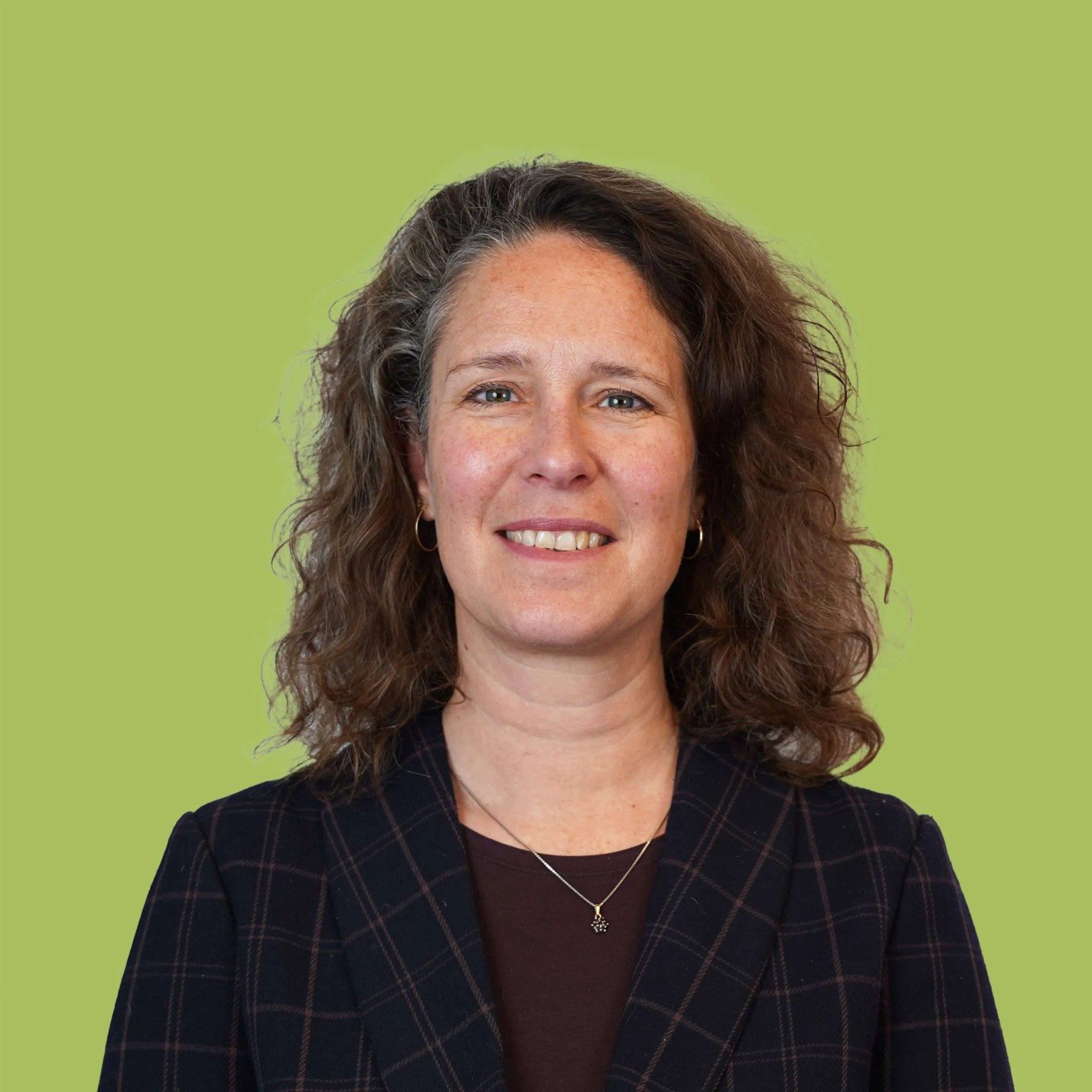 Seriana van den Berg – arts, sollicitatietrainer en zelfstandig adviseur met internationale ervaring in sociale geneeskunde, ouderenzorg en gezondheidsbeleid, actief in Amsterdam en daarbuiten